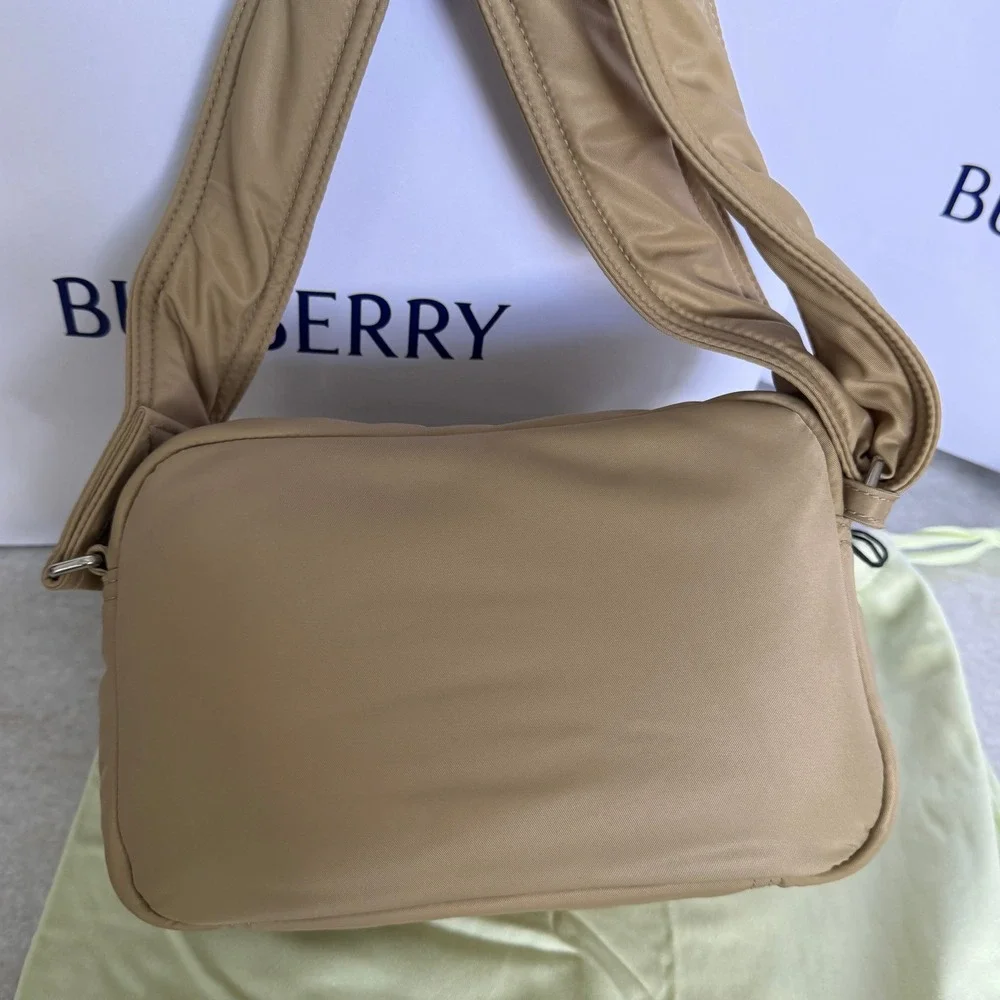 Burberry Warner Nylon Crossbody Bag Gold‎ Honey 81044931 Camera Bag New